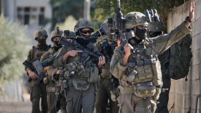 الضفة الغربية.. القوات الإسرائيلية تنفذ عملية إنزال جوي جنوب جنين (فيديو)