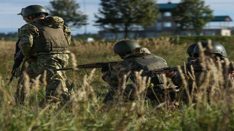 ضابط استخبارات برتغالي سابق يشبه أوكرانيا بـ”تنظيم القاعدة” بسبب هجماتها الإرهابية