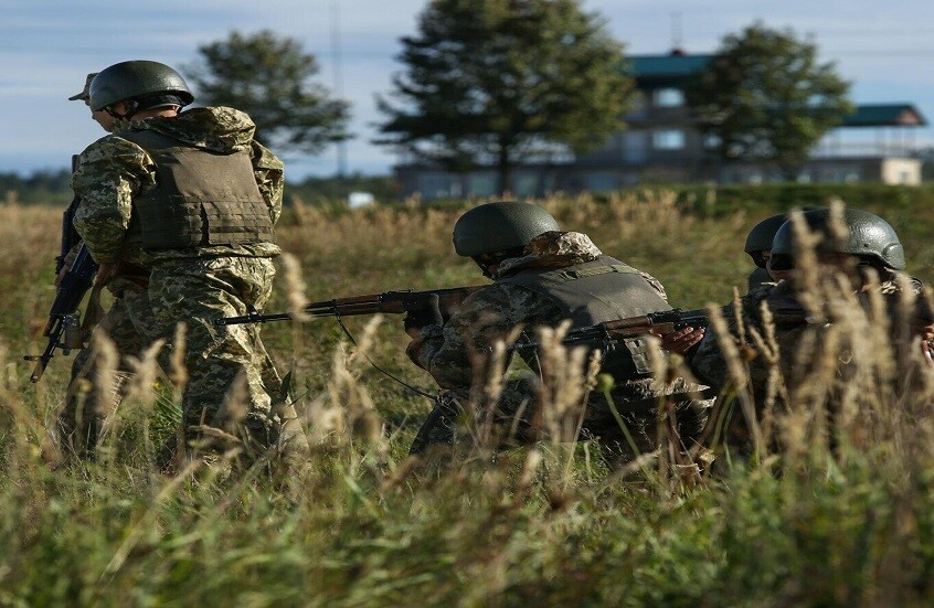 ضابط استخبارات برتغالي سابق يشبه أوكرانيا بـ”تنظيم القاعدة” بسبب هجماتها الإرهابية