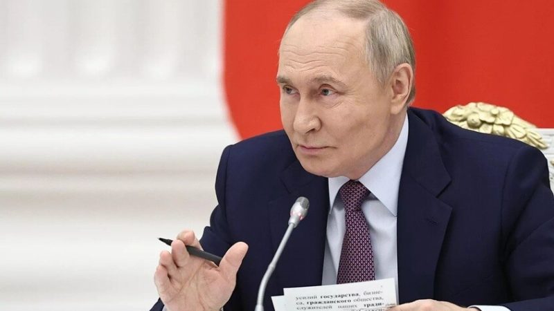 بوتين يأمر بالبدء الفوري في تنفيذ الخطة الهيكلية للاقتصاد الروسي حتى 2030