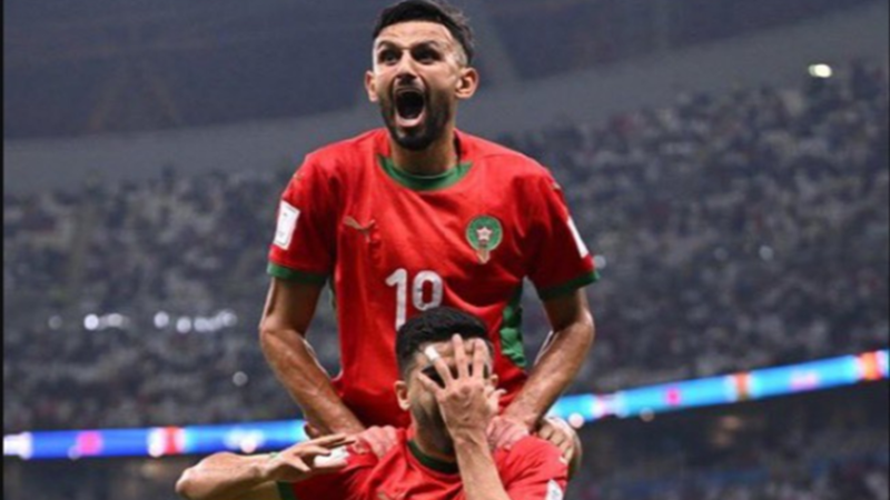 المغرب يقتنص فوزا صعبا من السعودية ويتأهلان معا إلى ربع نهائي كأس العرب (فيديو)