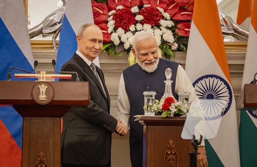 “إنديان إكسبريس”: زيارة بوتين إلى الهند أثارت قلق الغرب