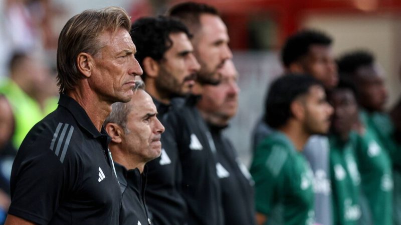 مشادة في الملعب وصفعة في المؤتمر.. رينارد يظهر غضبه بعد خسارة السعودية أمام المغرب