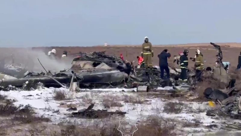 كازاخستان: سنعلن قريبا نتائج التحقيق في تحطم طائرة الركاب الأذربيجانية
