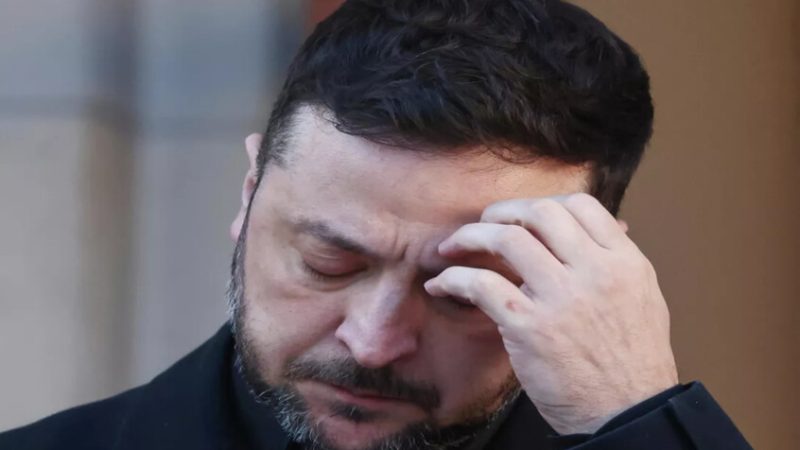 نائب أوكراني: زيلينسكي أغضب واشنطن بمحاولاته إطالة أمد مفاوضات التسوية