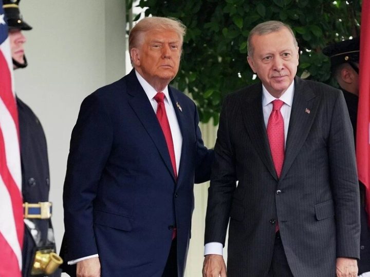 ترامب يتحدث عن لجوء شركاء الناتو إليه للوساطة مع أردوغان