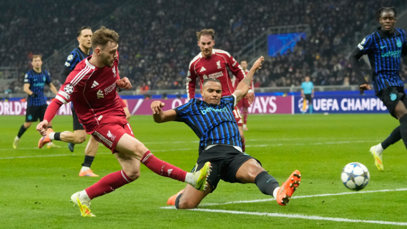 ليفربول يتجاوز “أزمة صلاح” ويقتنص فوزا ثمينا من عقر دار إنتر ميلان