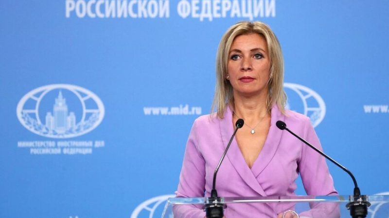 زاخاروفا تنتقد “جهل” وزيرة الخارجية الفنلندية وتعدها بنسخة من كتاب يذكرها بتاريخ بلادها مع روسيا