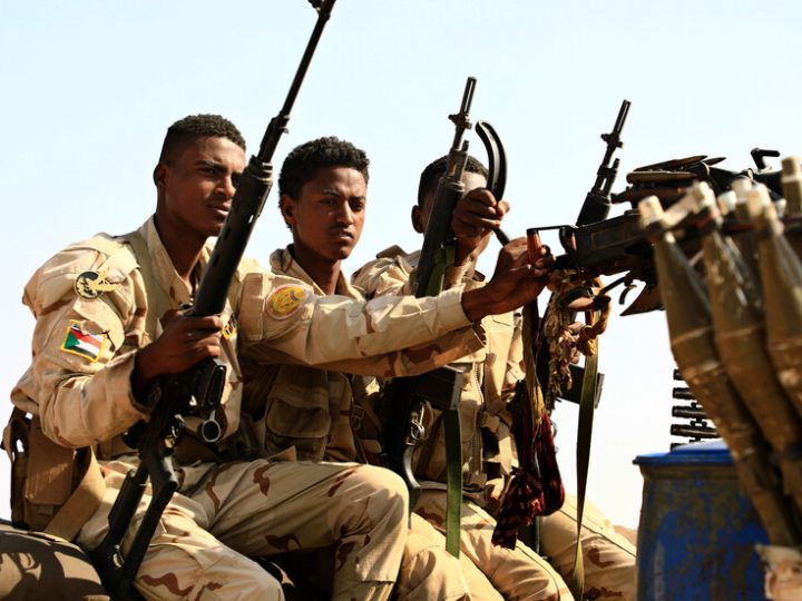 استهدفوهم بمسيرة.. “الدعم السريع” تحذر الجيش إثر مقتل جنود من دولة جنوب السودان ومهندسين بحقل هجليج