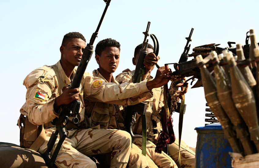 استهدفوهم بمسيرة.. “الدعم السريع” تحذر الجيش إثر مقتل جنود من دولة جنوب السودان ومهندسين بحقل هجليج