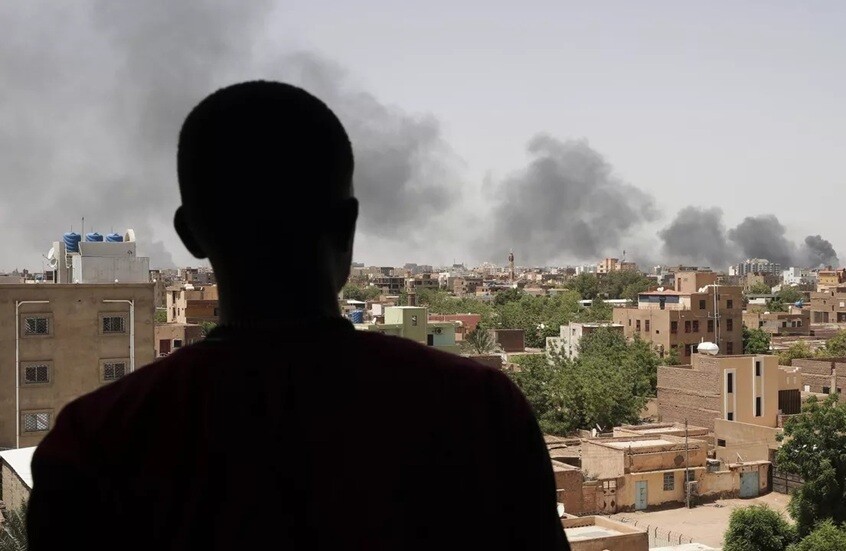 تحطم طائرة شحن عسكرية من طراز “إيل-76” في السودان ومصرع طاقمها