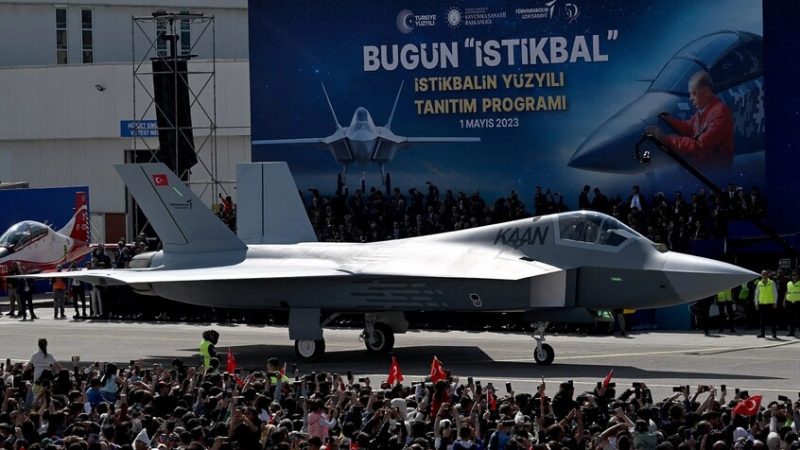 تحالف مصري تركي يربك إسرائيل.. القاهرة تنضم لمشروع المقاتلة الشبحية