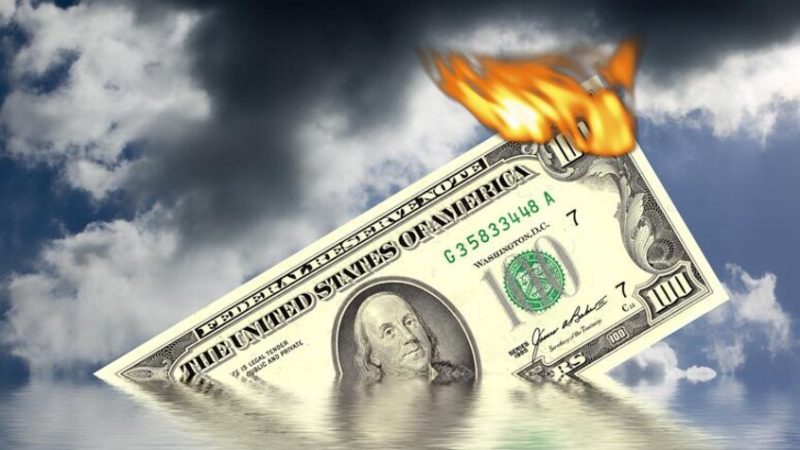 لافروف: الدولار صمم ليكون منفعة للاقتصاد العالمي وليس أداة للعقوبات