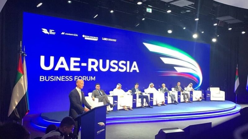 وزير الصناعة الروسي: التبادل التجاري مع الإمارات تجاوز 9 مليارات دولار