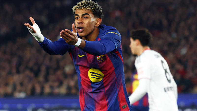 على طريقة فينيسيوس مع ألونسو.. لامين جمال يشعل أزمة مع فليك بعد استبداله في لقاء فرانكفورت! (فيديو)