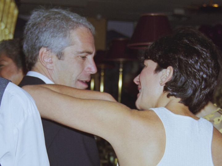 تطورات جديدة بخصوص الإفراج عن ملفات المجرم الجنسي إبستين.. هل تطيح برؤوس كبيرة؟