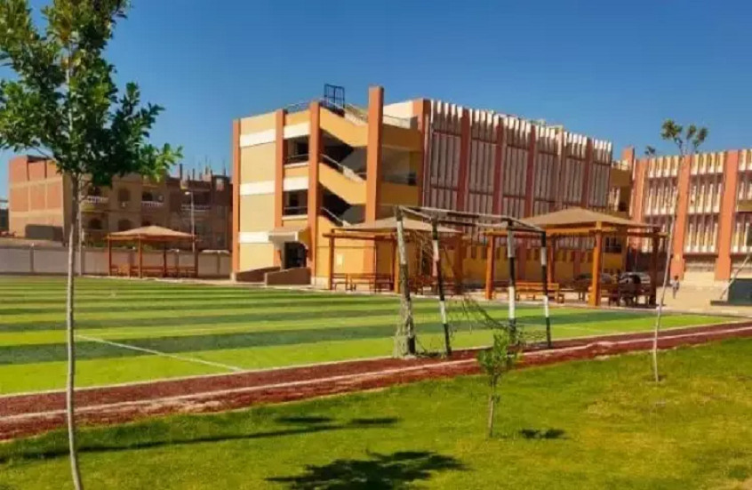 وفاة طالب بمدرسة مصرية يثير ضجة.. ووزارة التعليم تعلن روايتها