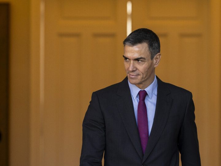 رئيس الوزراء الإسباني يدعو إلى “رفع الصوت” لكي لا يُنسى الوضع المأساوي للفلسطينيين