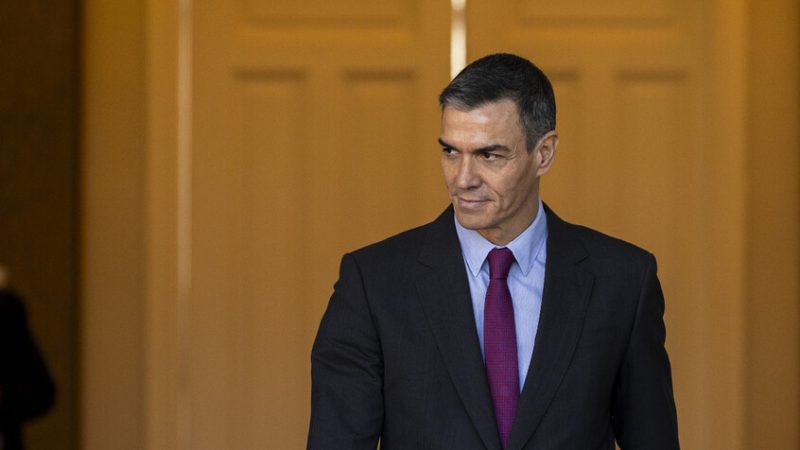 رئيس الوزراء الإسباني يدعو إلى “رفع الصوت” لكي لا يُنسى الوضع المأساوي للفلسطينيين