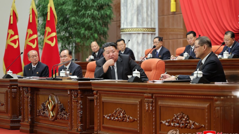 كوريا الشمالية: كيم يستعرض “النجاحات الكبرى” ويصل إلى “استنتاجات مهمة”