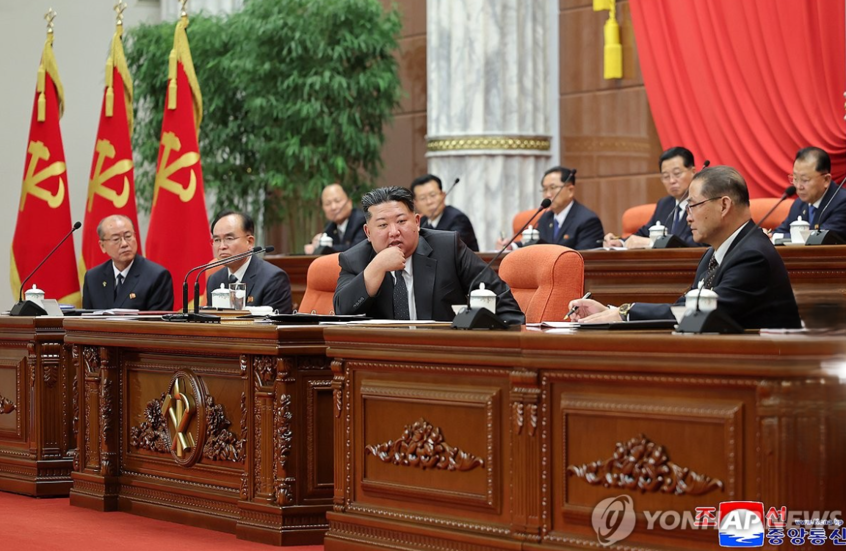 كوريا الشمالية: كيم يستعرض “النجاحات الكبرى” ويصل إلى “استنتاجات مهمة”