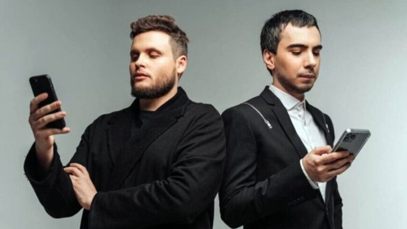 مسؤولة في إدارة بايدن تقع في فخ مخادعين روسيين