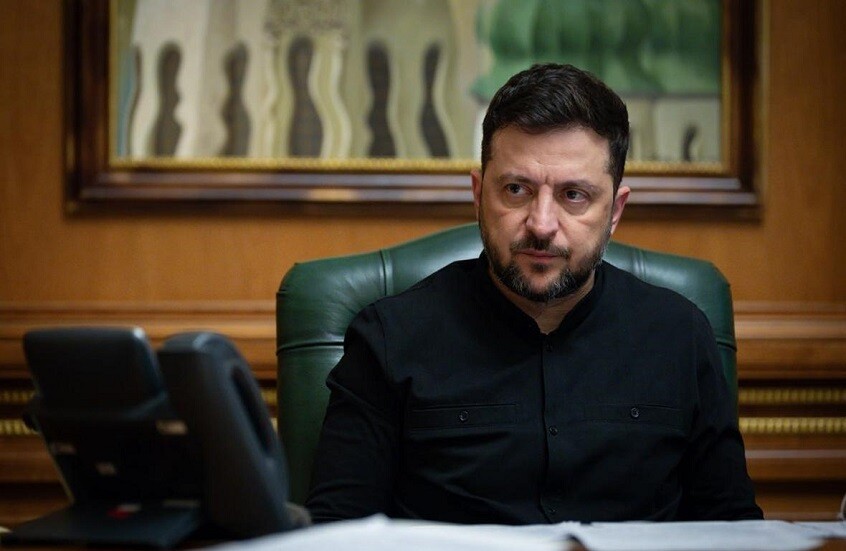 الخارجية الروسية: زيلينسكي ليس لديه أي فرصة لإعادة انتخابه بشكل قانوني