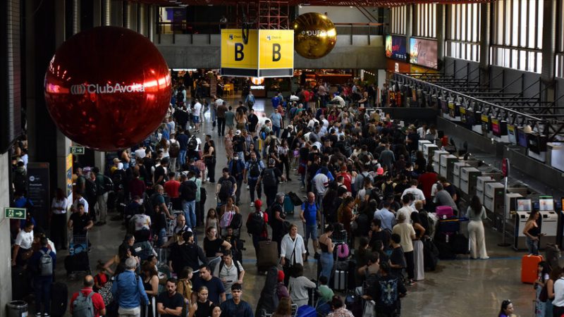 البرازيل.. انقطاع بالكهرباء وإلغاء مئات الرحلات الجوية