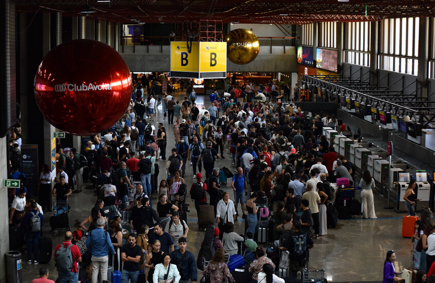 البرازيل.. انقطاع بالكهرباء وإلغاء مئات الرحلات الجوية