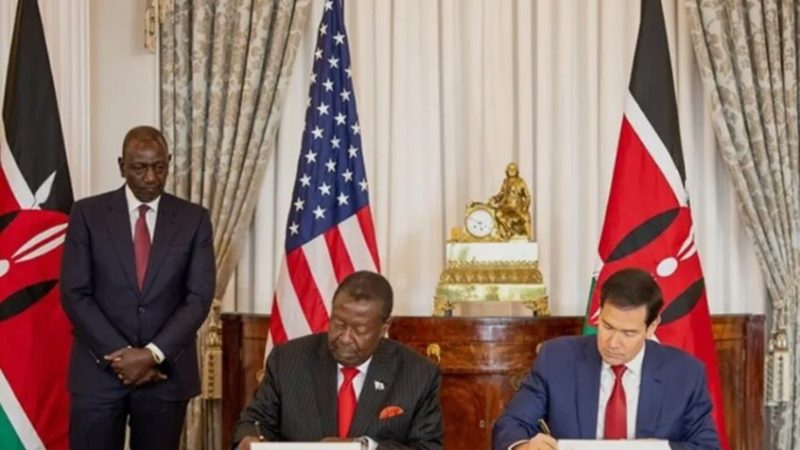 محكمة كينية توقف تنفيذ صفقة مساعدات صحية أمريكية بسبب مخاوف الخصوصية