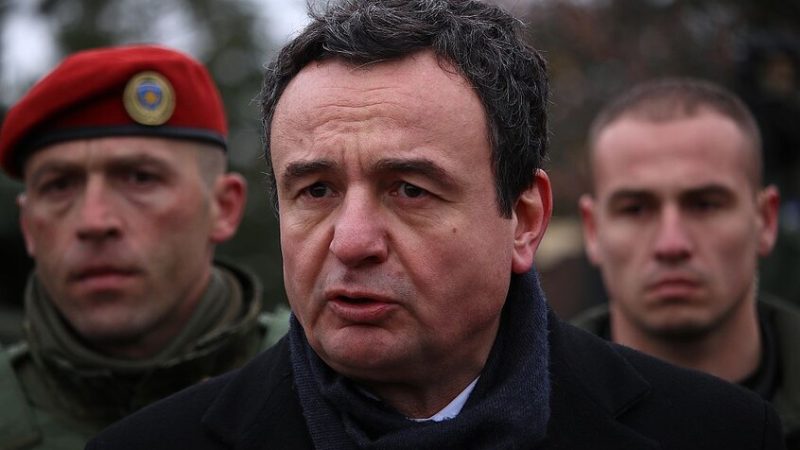 كوسوفو تبدأ استقبال مرحّلين من الولايات المتحدة ضمن اتفاقات تعاون متنامية