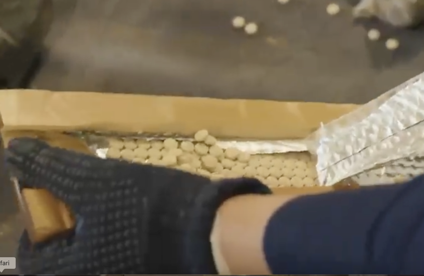 الجمارك السعودية تعلن إحباط عملية تهريب أكثر من 368 ألف حبة كبتاغون