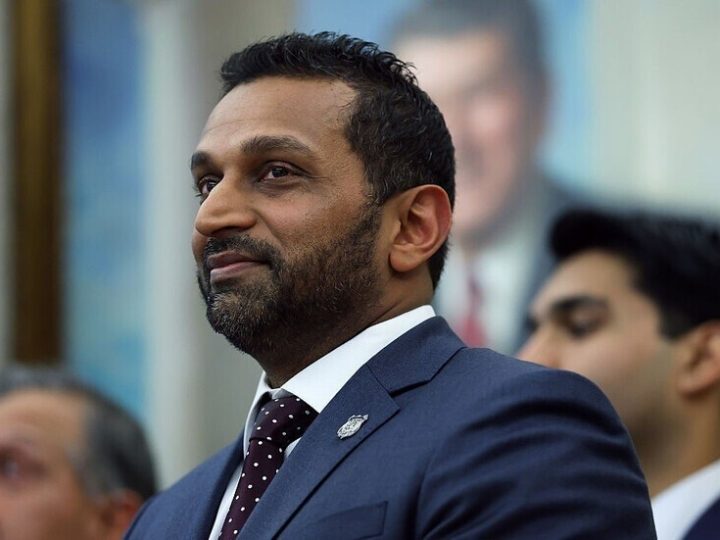 “واشنطن بوست”: اجتماعات سرية بين مكتب التحقيقات الفيدرالي ومفاوض أوكرانيا تثير القلق