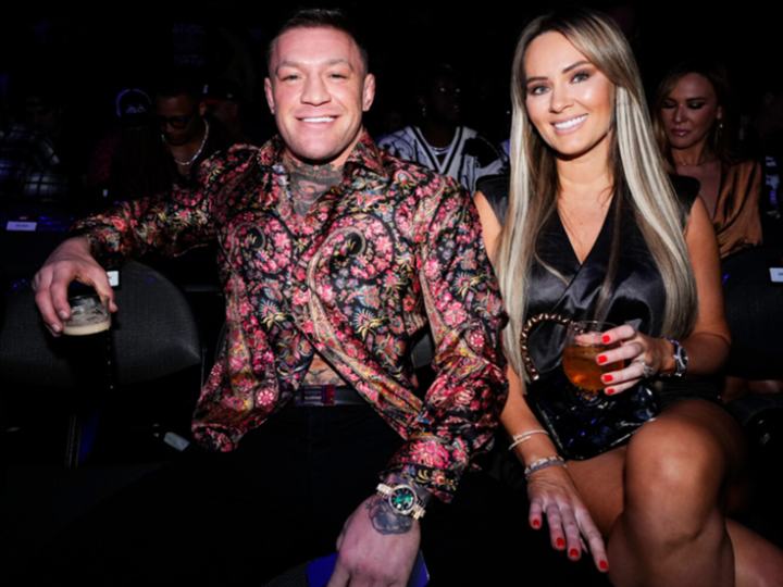 من “نادلة” إلى عروس الفاتيكان.. ماكغريغور يتزوج دي ديفلين وفاء لشريكة رحلة صعوده