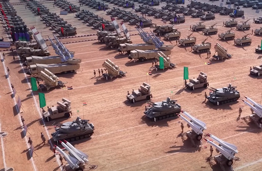 إعلامي شهير يتحدث عن انزعاج إسرائيلي من تنامي القوة العسكرية المصرية