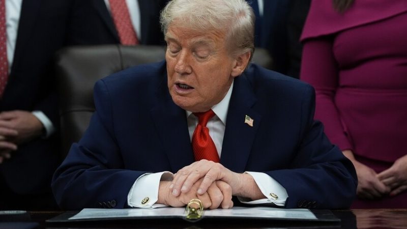 ترامب حول “منطقة اقتصادية حرة” في دونباس: الكثيرون يريدون لها أن تنجح