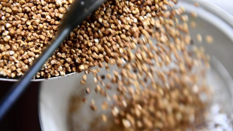 الولايات المتحدة ضاعفت تقريبا مشترياتها من الحنطة السوداء من روسيا في شهر سبتمبر