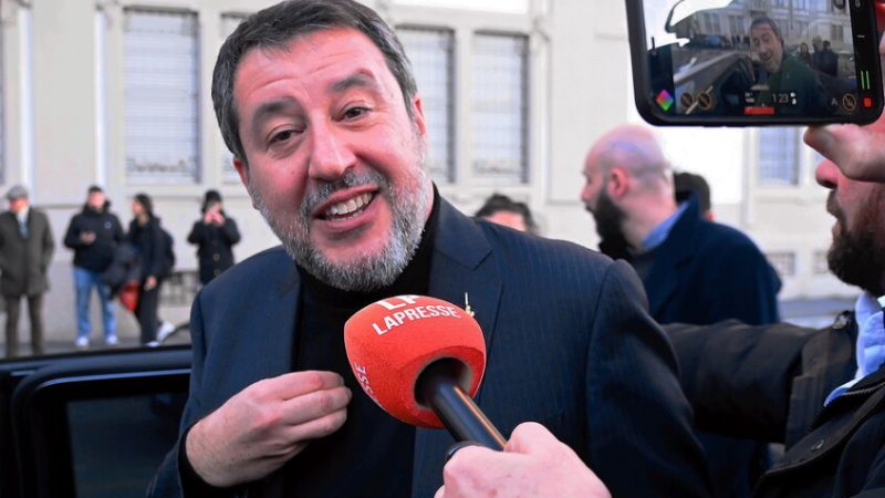 سالفيني: بروكسل تلعب بالنار في ما يخص مصادرة الأصول الروسية