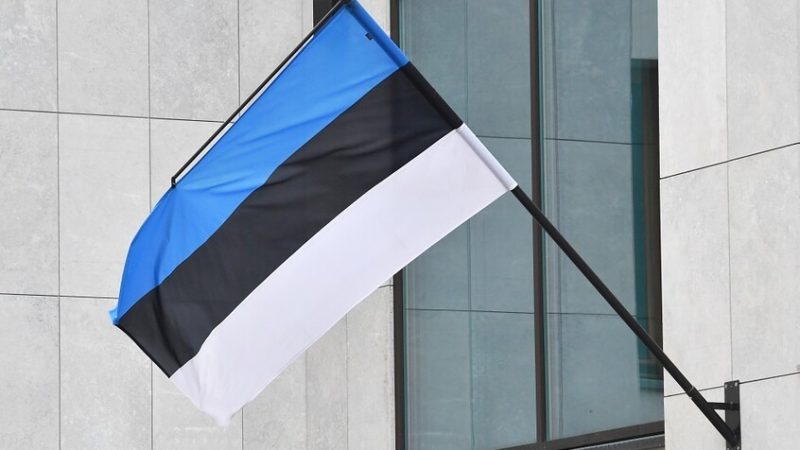 موقع: إستونيا باشرت ببناء ملاجئ محصنة على الحدود مع روسيا