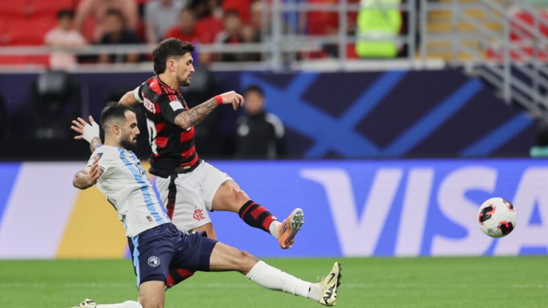 فلامنغو يهزم بيراميدز بسلاح الرأسيات ويتأهل لمواجهة سان جيرمان في نهائي كأس إنتركونتيننتال