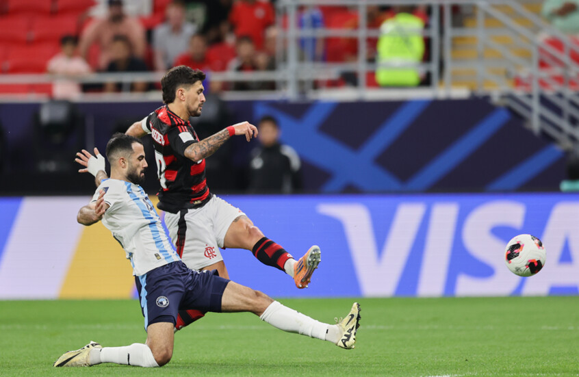 فلامنغو يهزم بيراميدز بسلاح الرأسيات ويتأهل لمواجهة سان جيرمان في نهائي كأس إنتركونتيننتال