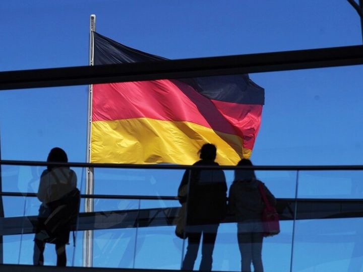 اعتقال سوري ومصري و3 مغاربة في ألمانيا بتهمة التخطيط لهجوم إرهابي على سوق عيد الميلاد