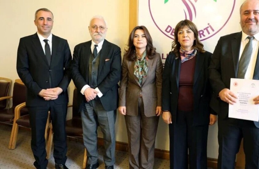 الحزب الكردي ينتقد “الأسس القومية” بتركيا ويدعو للاعتراف بحقوق أوجلان