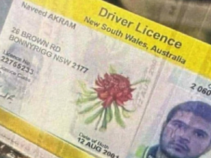 إعلام أسترالي: مطلق النار في بوندي هو رجل من سيدني يدعى نوفيد أكرم