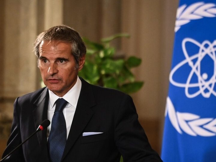 إيران تهاجم غروسي: تكراره للاتهامات لا يغير الواقع