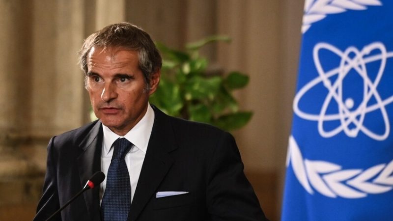 إيران تهاجم غروسي: تكراره للاتهامات لا يغير الواقع