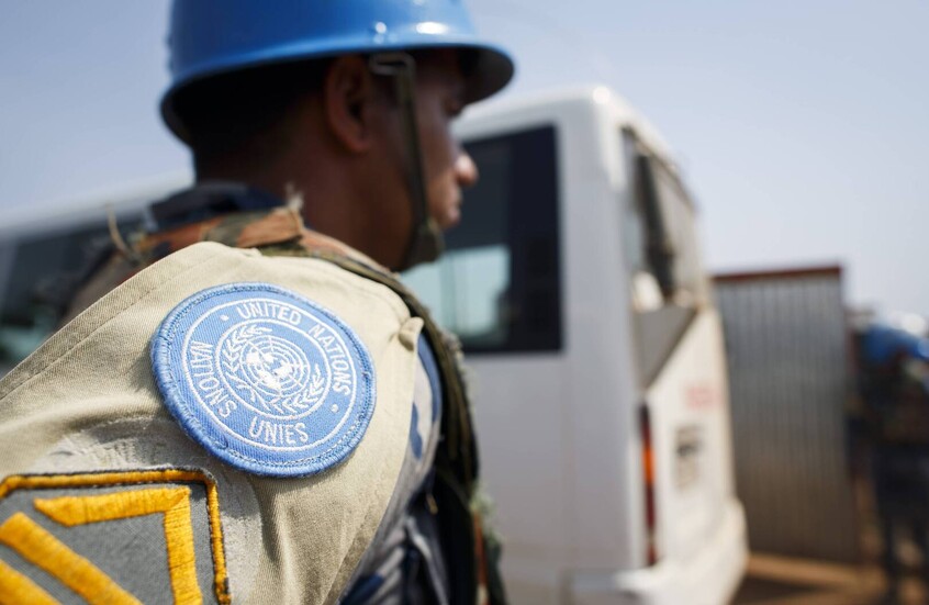 مستشار ترامب: الولايات المتحدة تدين الهجوم على القاعدة الأممية في السودان