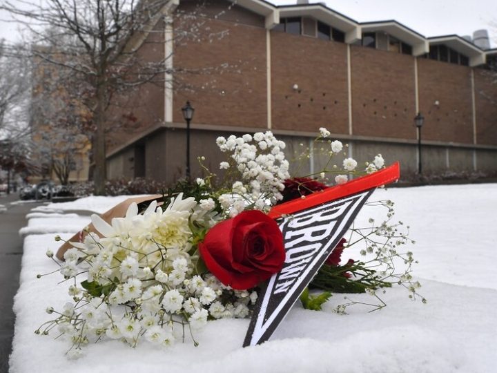 الكشف عن جنسية أحد الطالبين القتيلين في هجوم جامعة براون الأمريكية