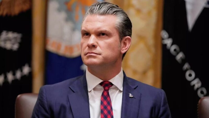 وزير الحرب الأمريكي: إنه ليوم مناسب لمحاربة الإرهاب”