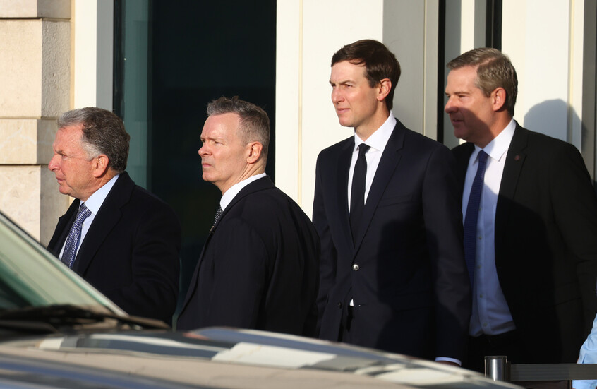 الصحافة الفرنسية تكشف المطلب الأمريكي من أوكرانيا في مفاوضات السلام